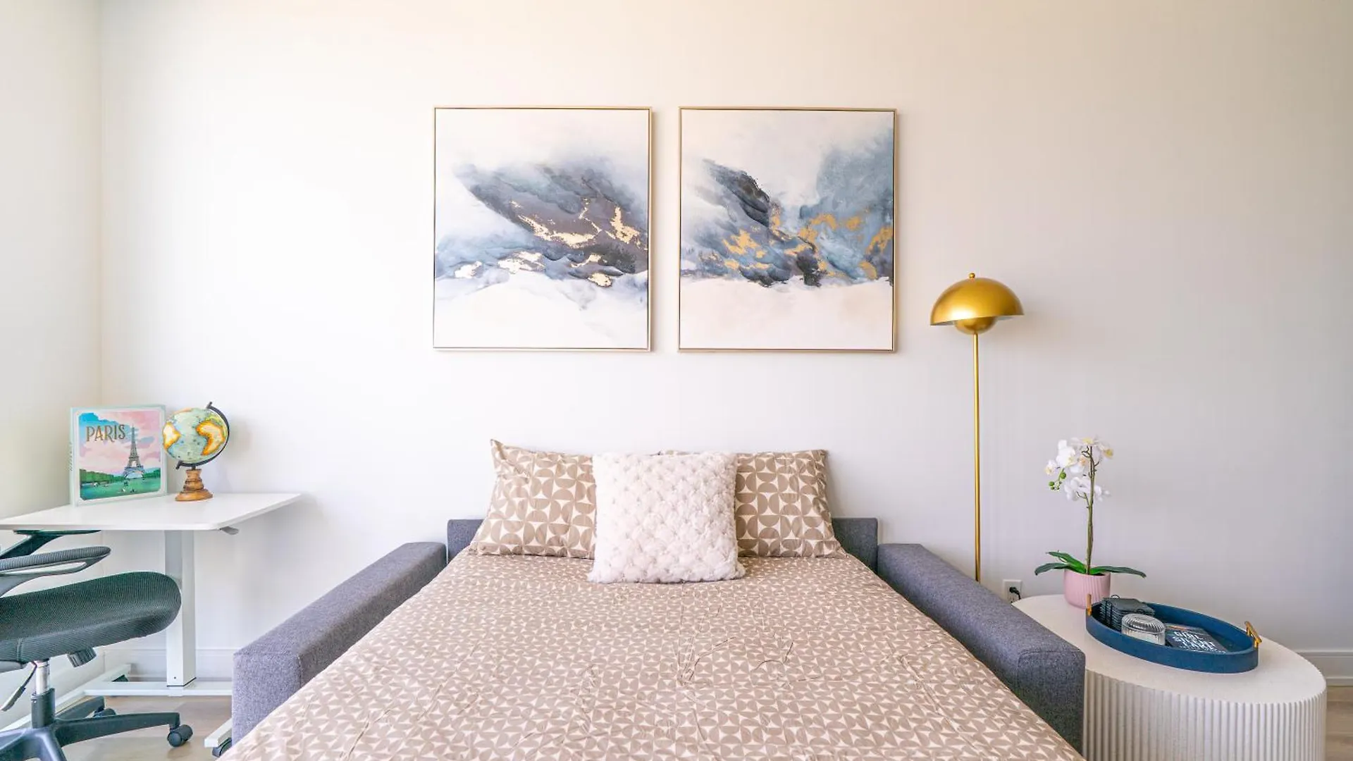 Vip Spacious 1 Plus Den At Heart Of Toronto - 231 Fort York Blvd - Free Parking 0*,  Canada
