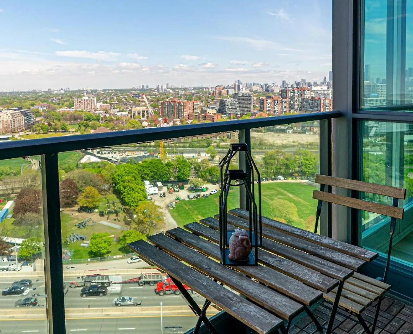 Vip Spacious 1 Plus Den At Heart Of Toronto - 231 Fort York Blvd - Free Parking 0*,