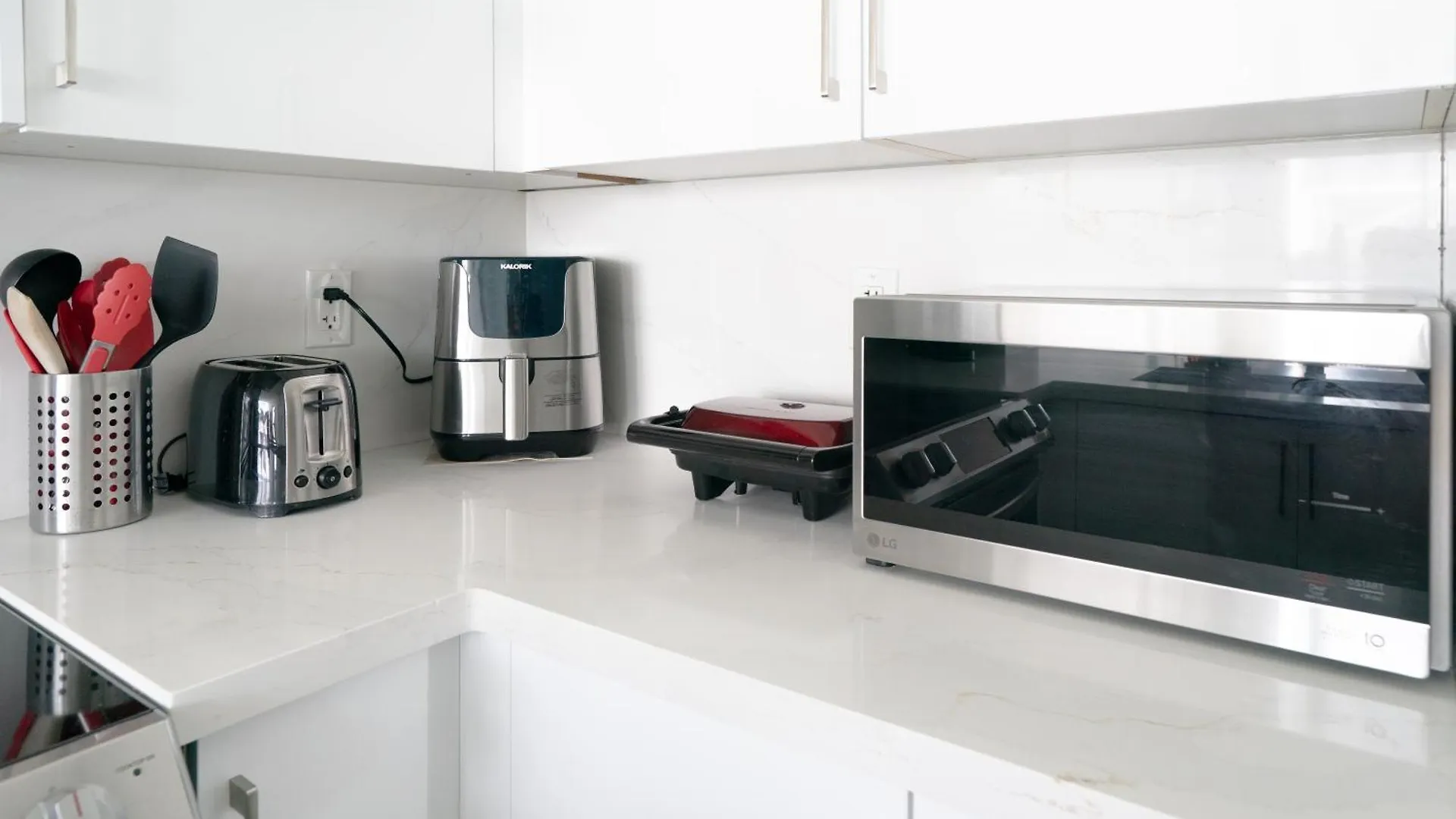 Vip Spacious 1 Plus Den At Heart Of Toronto - 231 Fort York Blvd - Free Parking 0*,